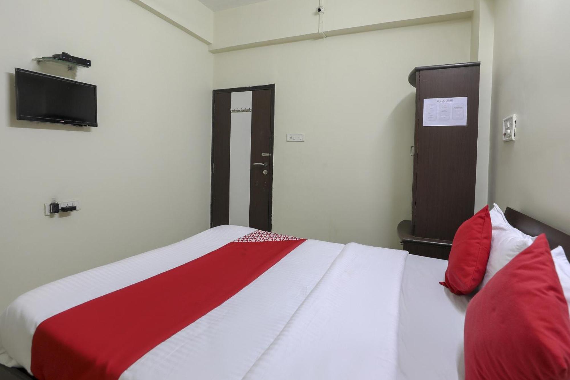 Collection O Shyam Vatika Banquet And Rooms Surat Bagian luar foto