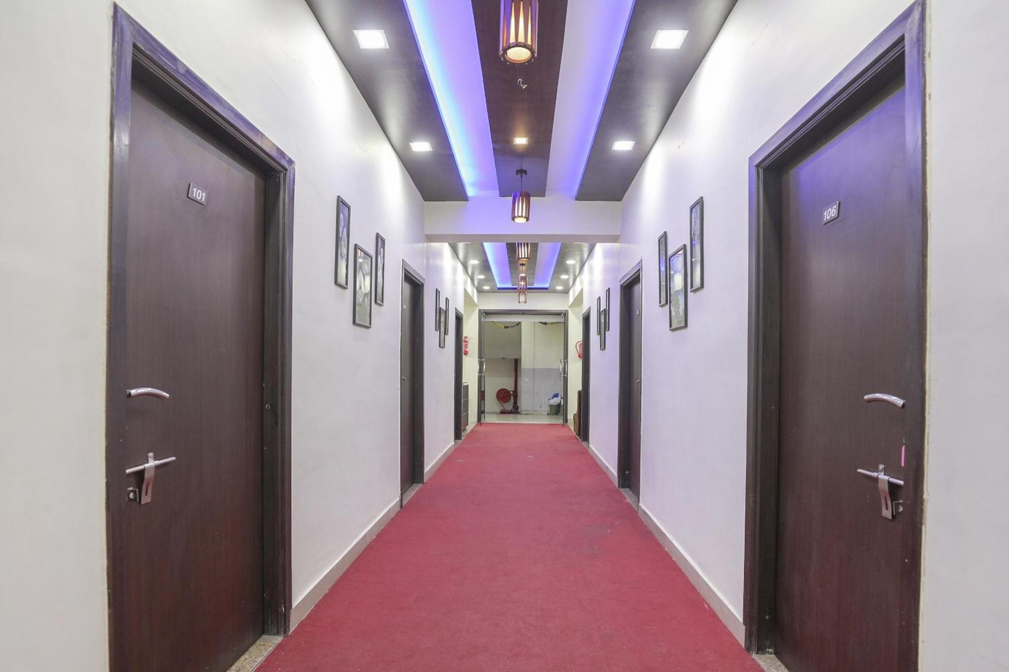 Collection O Shyam Vatika Banquet And Rooms Surat Bagian luar foto